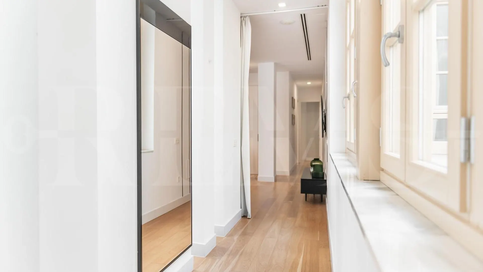 Central Apartment With Picasso Vibes By Rems Malaga 0*,